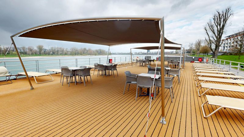 Sun Deck